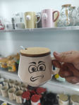 تصویر  ماگ درب چوبی و قاشقدار